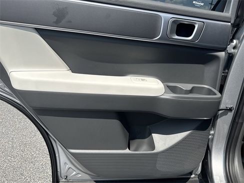 New 2026 Hyundai Santa Fe SE image 13