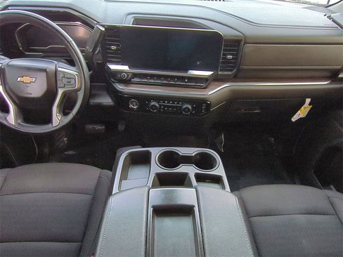 Certified 2024 Chevrolet Silverado 1500 LT image 20