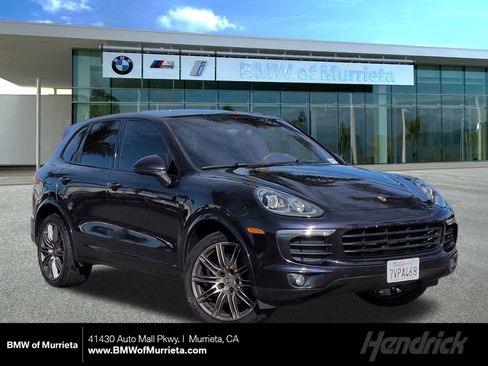 Used 2017 Porsche Cayenne Platinum Edition image 1