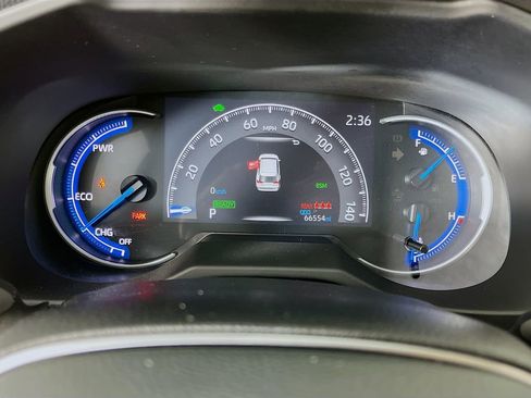 Used 2022 Toyota RAV4 Limited image 17