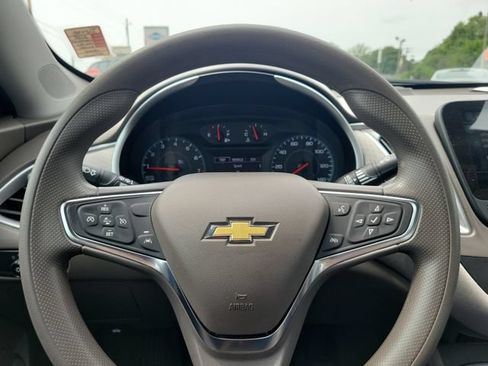 Used 2025 Chevrolet Malibu LT FWD image 22