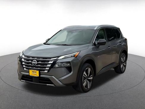 Used 2026 Nissan Rogue SL FWD image 6