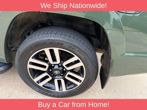 Used 2022 Toyota 4Runner Limited AWD/4WD image 32