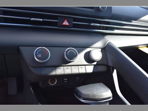 New 2026 Hyundai Elantra SE FWD image 20