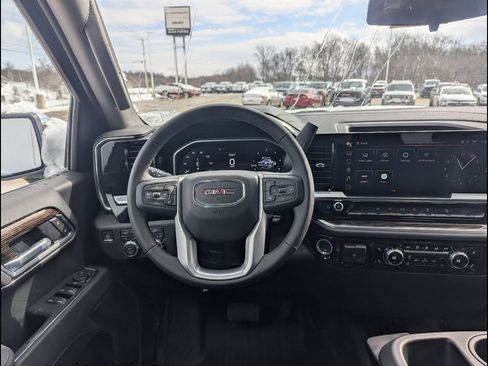 New 2026 GMC Sierra 1500 SLE AWD/4WD image 3