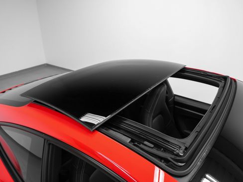 Used 2025 Porsche 911 Carrera image 29