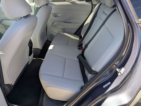 Used 2024 Hyundai Kona Limited image 32