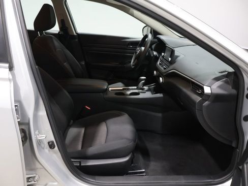 Used 2024 Nissan Altima 2.5 S image 22