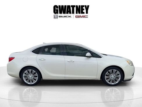 Used 2013 Buick Verano Convenience FWD image 4