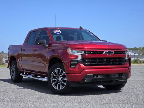 Used 2023 Chevrolet Silverado 1500 RST image 2