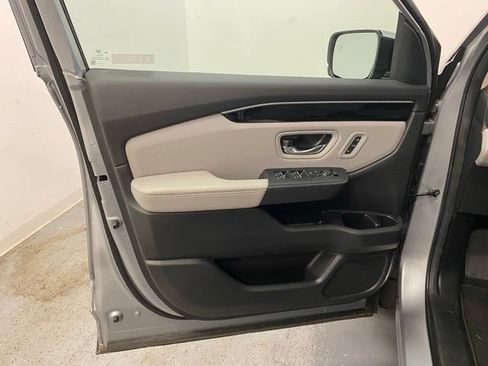 Certified 2024 Honda Pilot EX-L image 18
