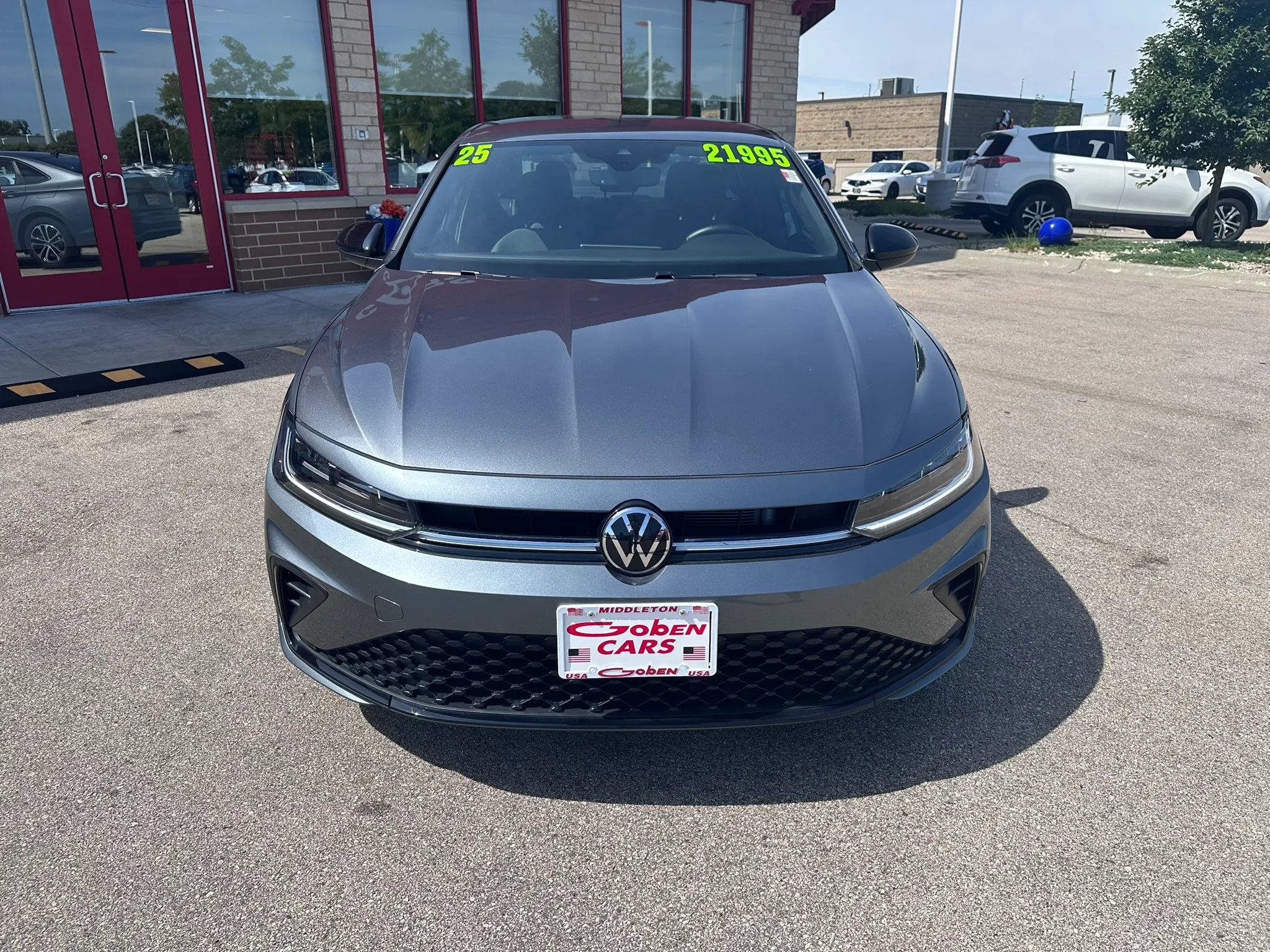Used 2025 Volkswagen Jetta Sport FWD image 2