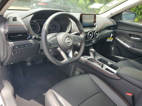 New 2025 Nissan Sentra SR w/ SR Premium Package image 10