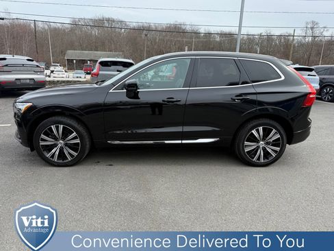 Used 2023 Volvo XC60 B5 Plus w/ Climate Package image 5