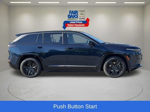 Used 2024 Jeep Wagoneer Launch Edition AWD/4WD image 6