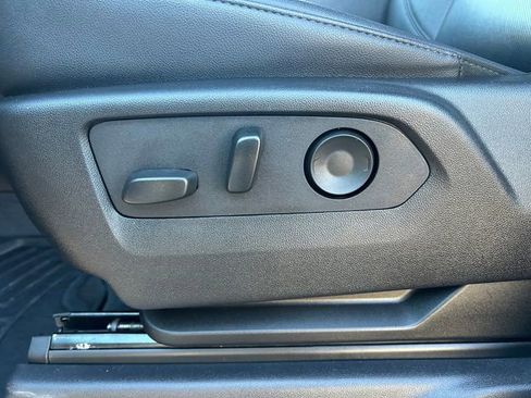 Used 2025 Chevrolet Silverado 2500 LTZ w/ LTZ Premium Package image 21