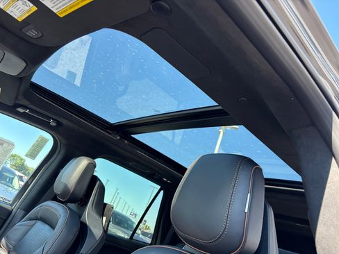 New 2025 Lincoln Navigator L Black Label image 26