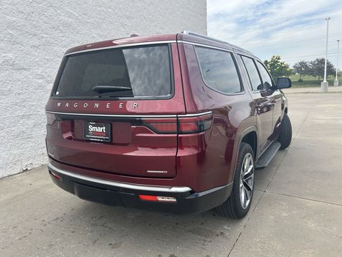 Used 2023 Jeep Wagoneer Series II w/ Premium Group I AWD/4WD image 6