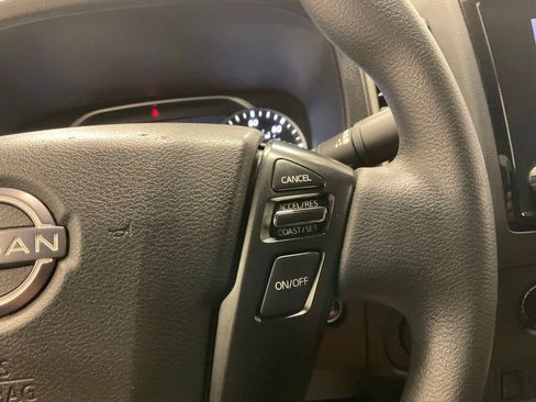 Used 2024 Nissan Frontier SV AWD/4WD image 18