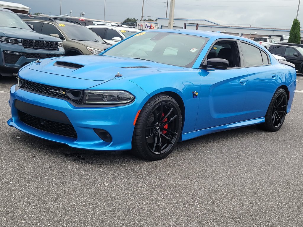 Used 2023 Dodge Charger Scat Pack w/ Plus Group RWD image 2