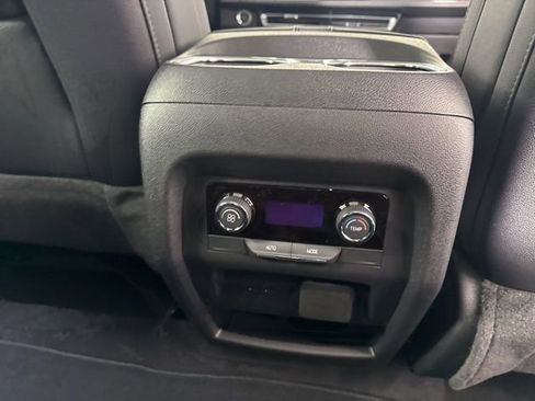 New 2026 Chevrolet Traverse Z71 w/ Driver Confidence Package AWD/4WD image 25