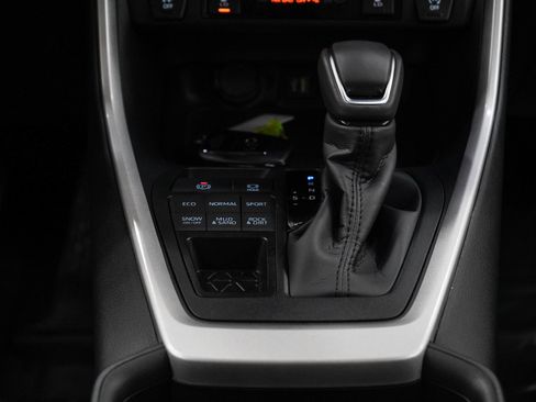 Used 2025 Toyota RAV4 XLE Premium w/ Weather Package AWD/4WD image 20