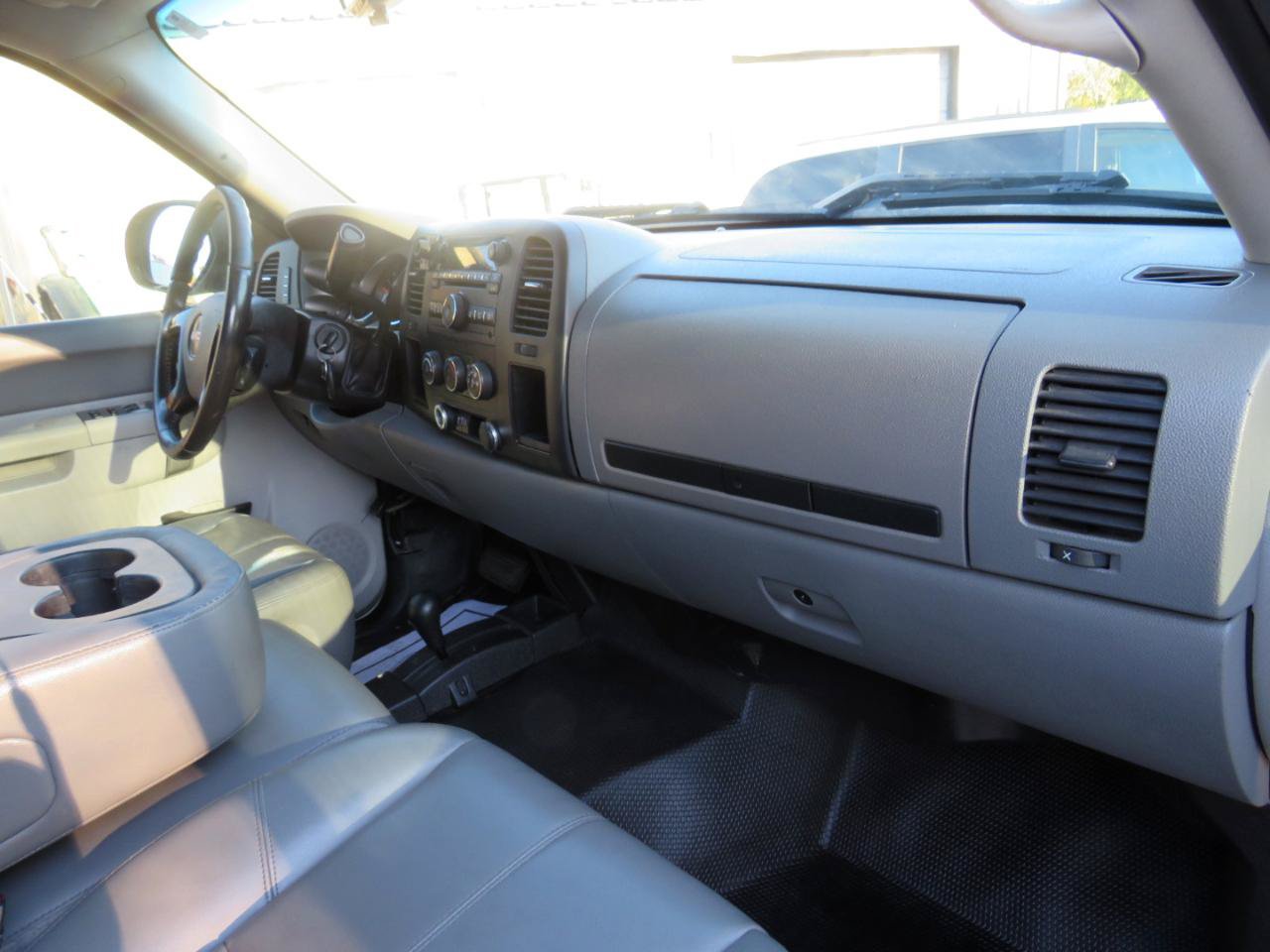 Used 2012 GMC Sierra 2500 W/T AWD/4WD image 25