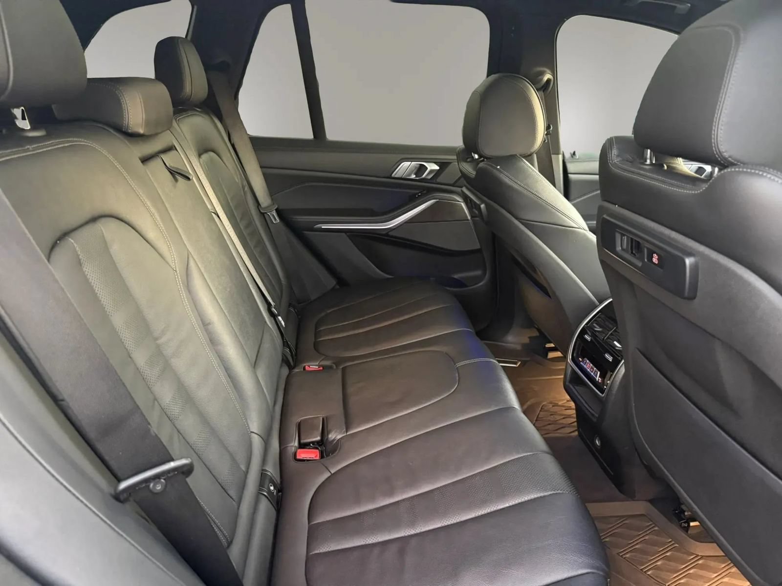Used 2020 BMW X5 sDrive40i w/ M Sport Package RWD image 35