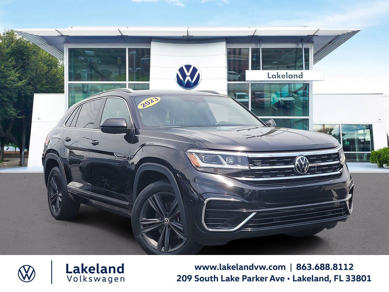 Used 2022 Volkswagen Atlas Cross Sport SEL R-Line AWD/4WD image 1