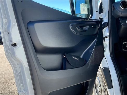 New 2026 Mercedes-Benz Sprinter 2500 image 10