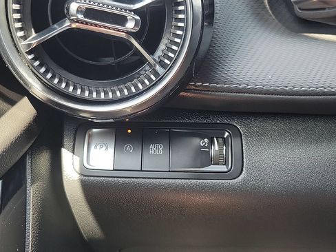Used 2025 Chevrolet Equinox LT FWD image 13