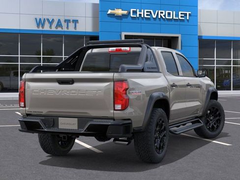 New 2026 Chevrolet Colorado Trail Boss w/ Midnight Edition AWD/4WD image 4