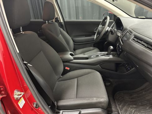 Used 2016 Honda HR-V EX image 33