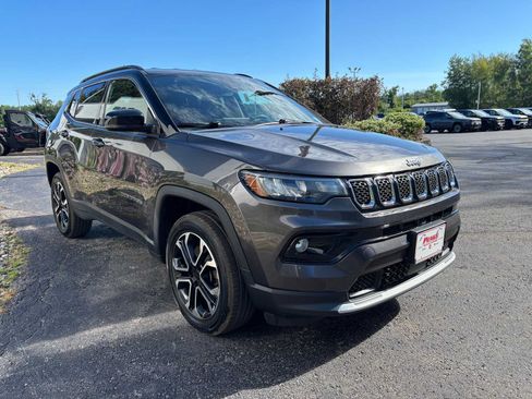 Used 2023 Jeep Compass Limited AWD/4WD image 10