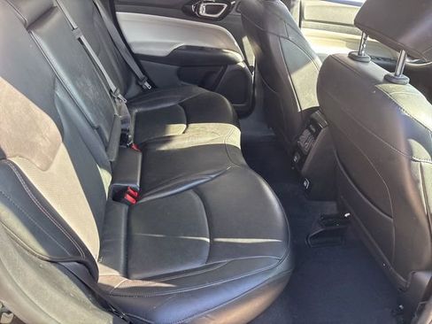 Used 2022 Jeep Compass Limited w/ Sun and Sound Group AWD/4WD image 8