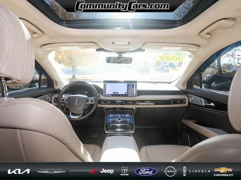 Certified 2022 Lincoln Nautilus Reserve w/ Equipment Group 202A image 24