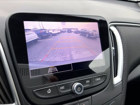 Used 2022 Chevrolet Malibu LT FWD image 29