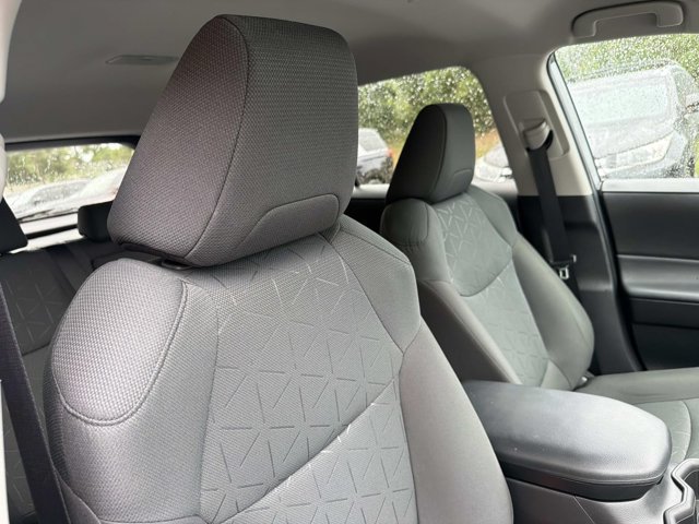 Used 2023 Toyota RAV4 XLE FWD image 17