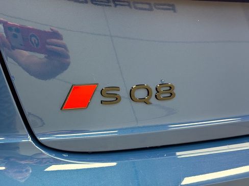 Used 2025 Audi SQ8 Prestige AWD/4WD image 34