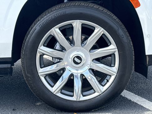 Used 2024 Cadillac Escalade Premium Luxury Platinum w/ Heavy-Duty Trailer Package image 13