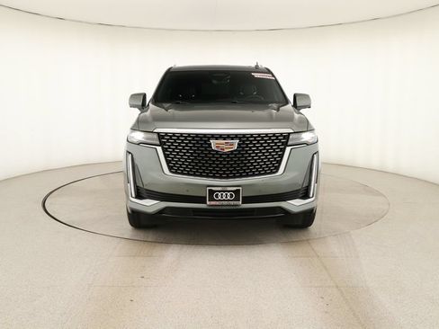 Used 2023 Cadillac Escalade ESV Premium Luxury AWD/4WD image 11