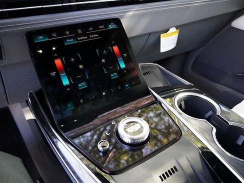 New 2026 Cadillac Escalade IQL Sport 1 w/ LPO, ONYX Package image 12