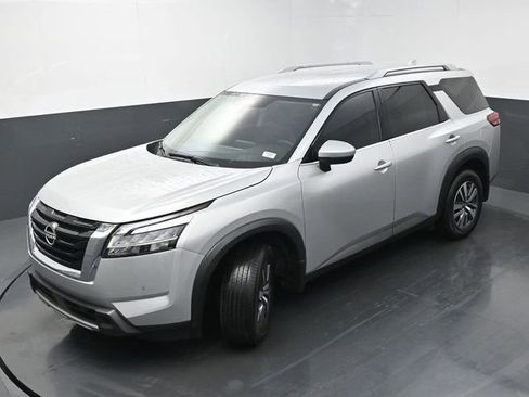 Used 2024 Nissan Pathfinder SL image 36