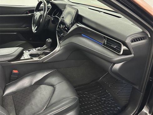 Used 2022 Toyota Camry XSE image 36