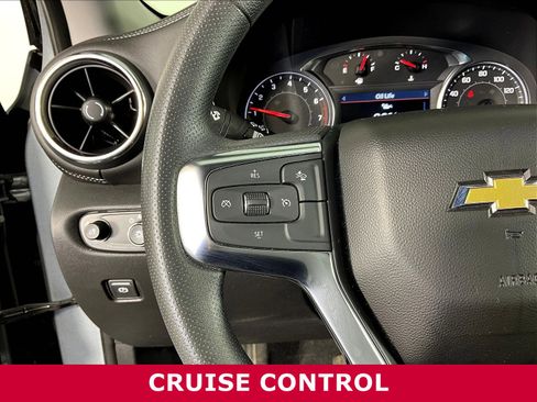 Used 2024 Chevrolet Blazer LT w/ Convenience Package FWD image 10