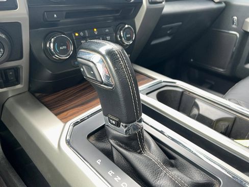 Used 2016 Ford F150 Lariat w/ Equipment Group 501A Mid image 21