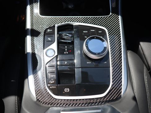 Used 2025 BMW X5 M60i image 25