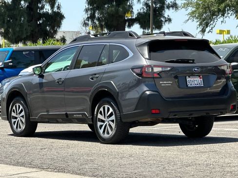 Used 2023 Subaru Outback Premium AWD/4WD image 6