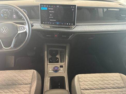 Certified 2025 Volkswagen Tiguan S AWD/4WD image 5