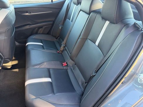 Used 2025 Toyota Camry SE image 14